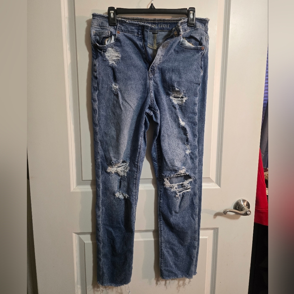 American Eagle Distressed Blue Jeans